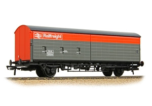 Bachmann Branchline BR VAA Van BR Railfreight Red & Grey