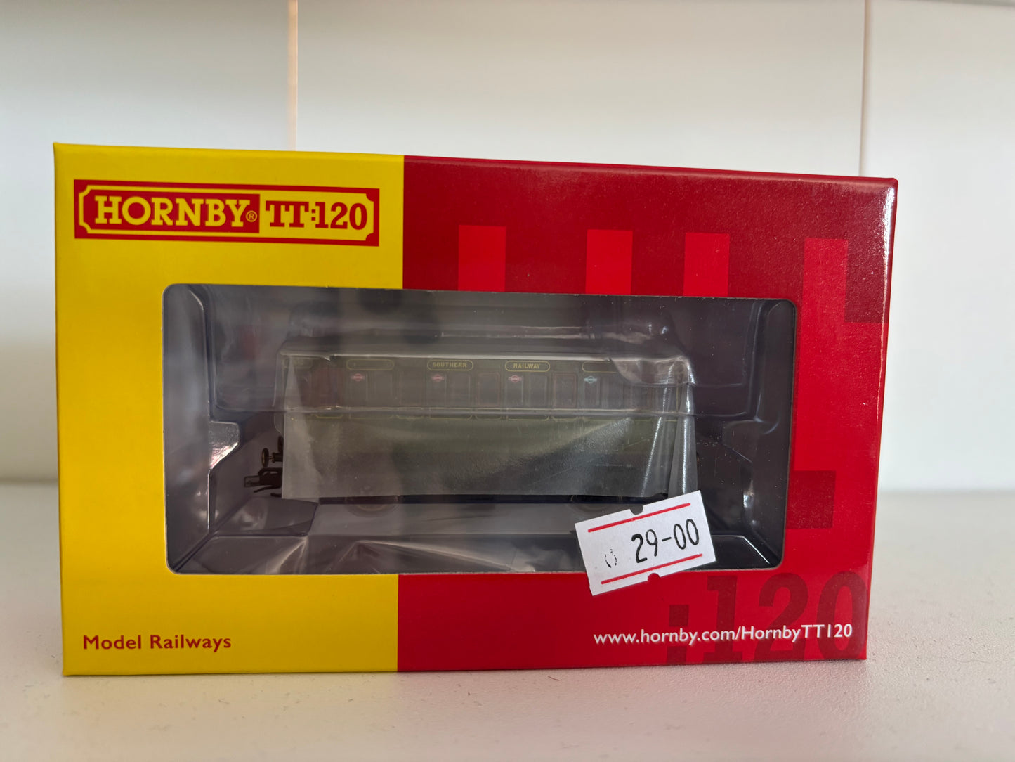 Hornby TT4052 SR - 4 Wheel - '1910' - 3rd class Coach