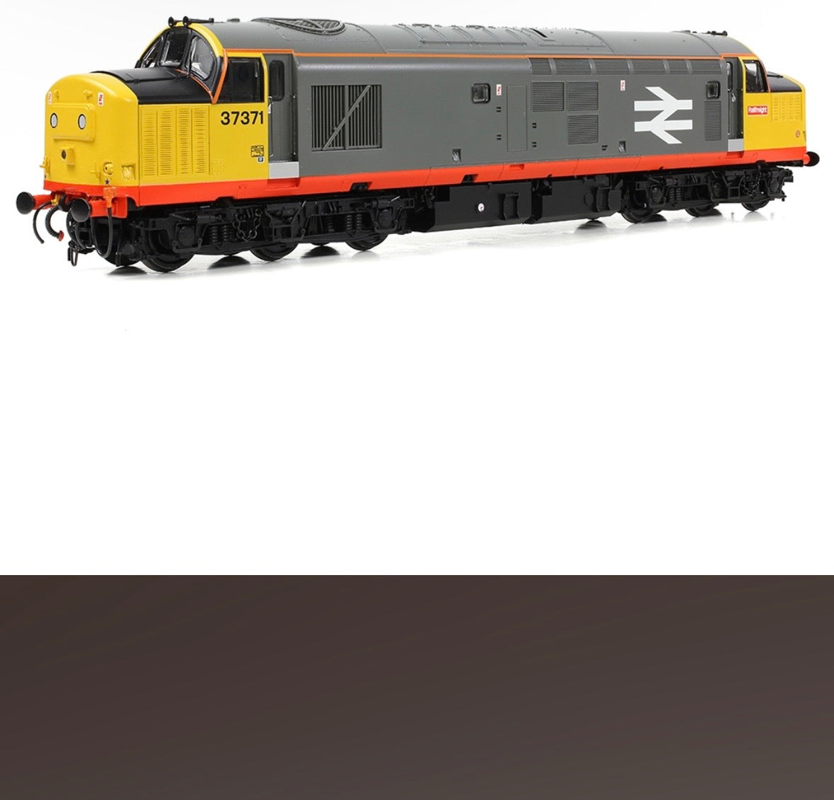 Bachmann Branchline Class 37/0 Centre Headcode 37371 BR Railfreight (Red Stripe)