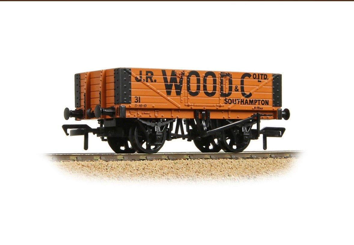 Bachmann Branchline 5 Plank Wagon Wooden Floor 'J.R. Wood & Co. Ltd.' Orange