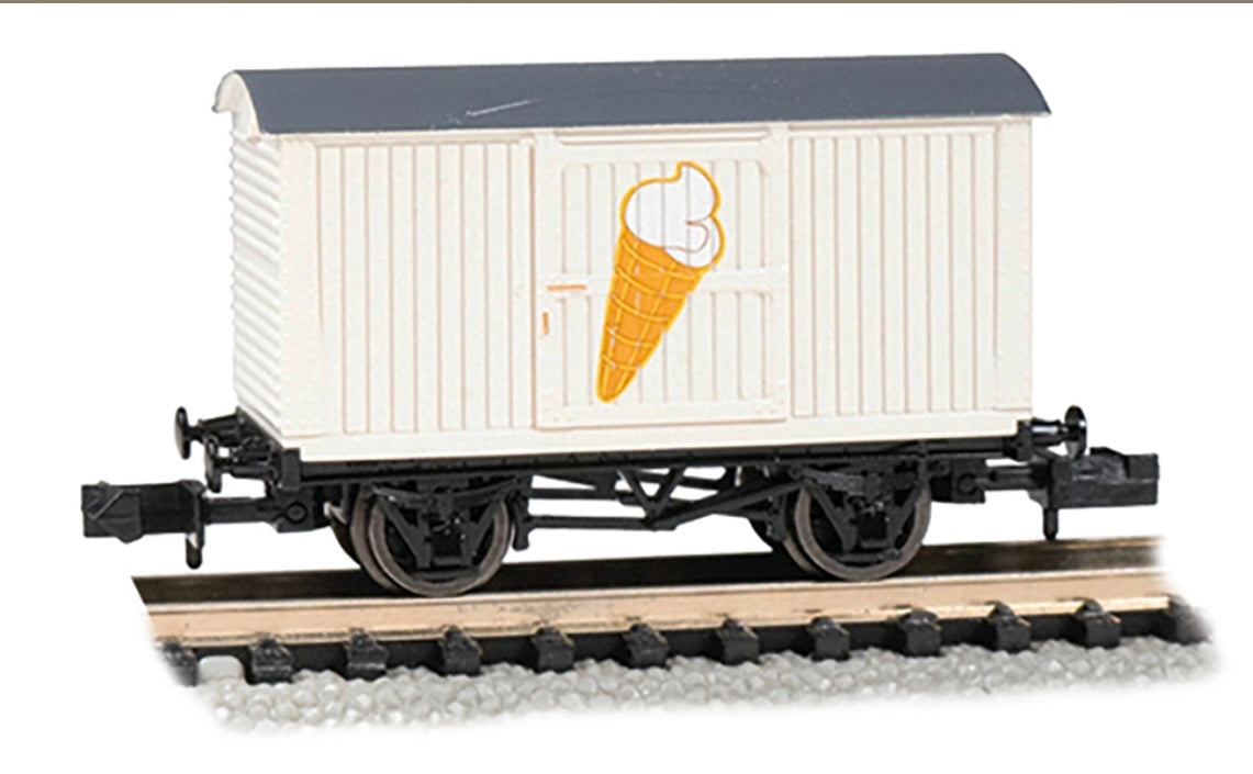 BACHMANN THOMAS THE TANK RANGE 77009 BOX VAN - ICE CREAM