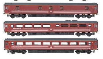 N Gauge Coaches / Coach Packs