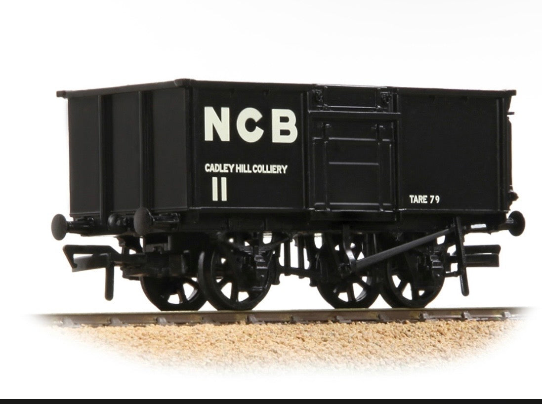 Bachmann Branchline BR 16T Steel Mineral Wagon Top Flap Doors NCB Black