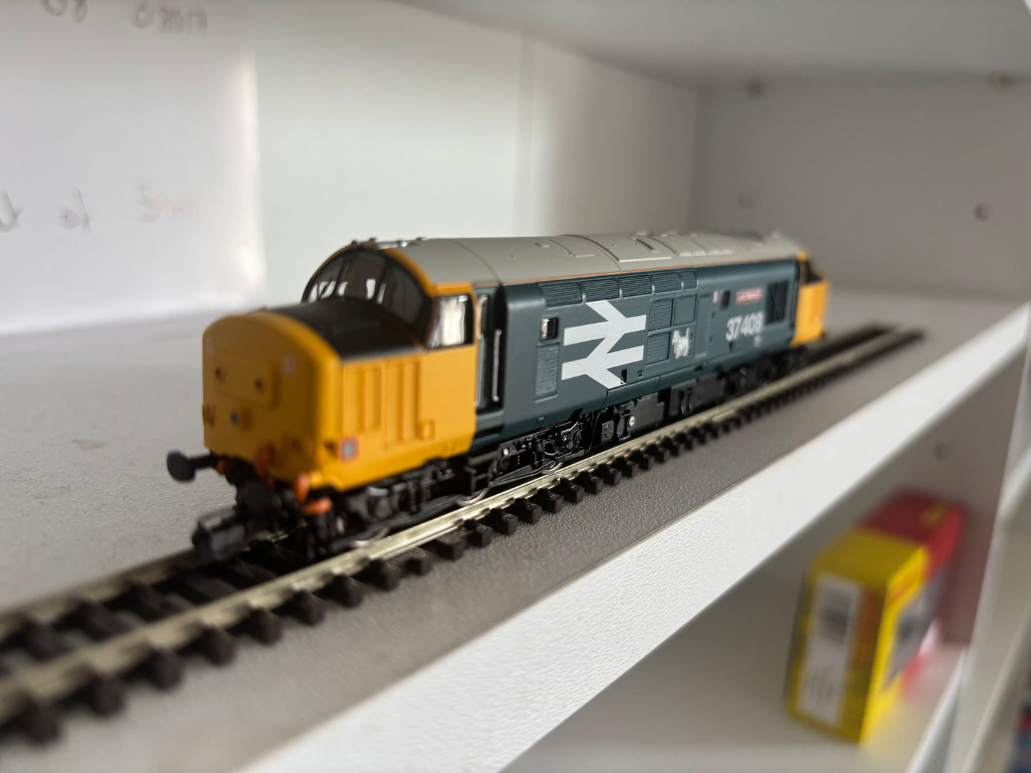 Preowned Hornby TT3035M Class 37 Loch Rannoch