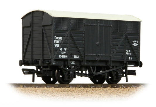 Bachmann Branchline GWR 12T Fruit Van GWR Grey