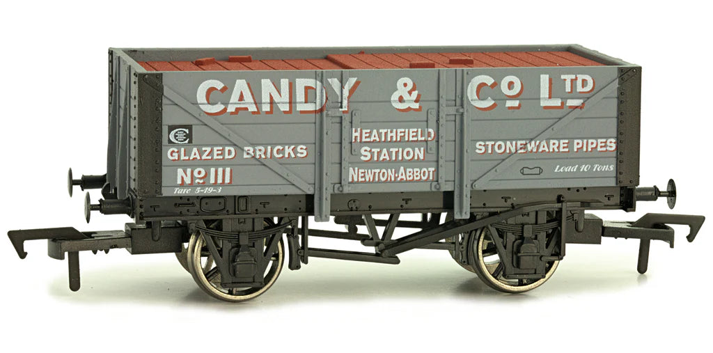 4F-051-023 OO Gauge 5 Plank Wagon 10' Wheelbase Candy & Co