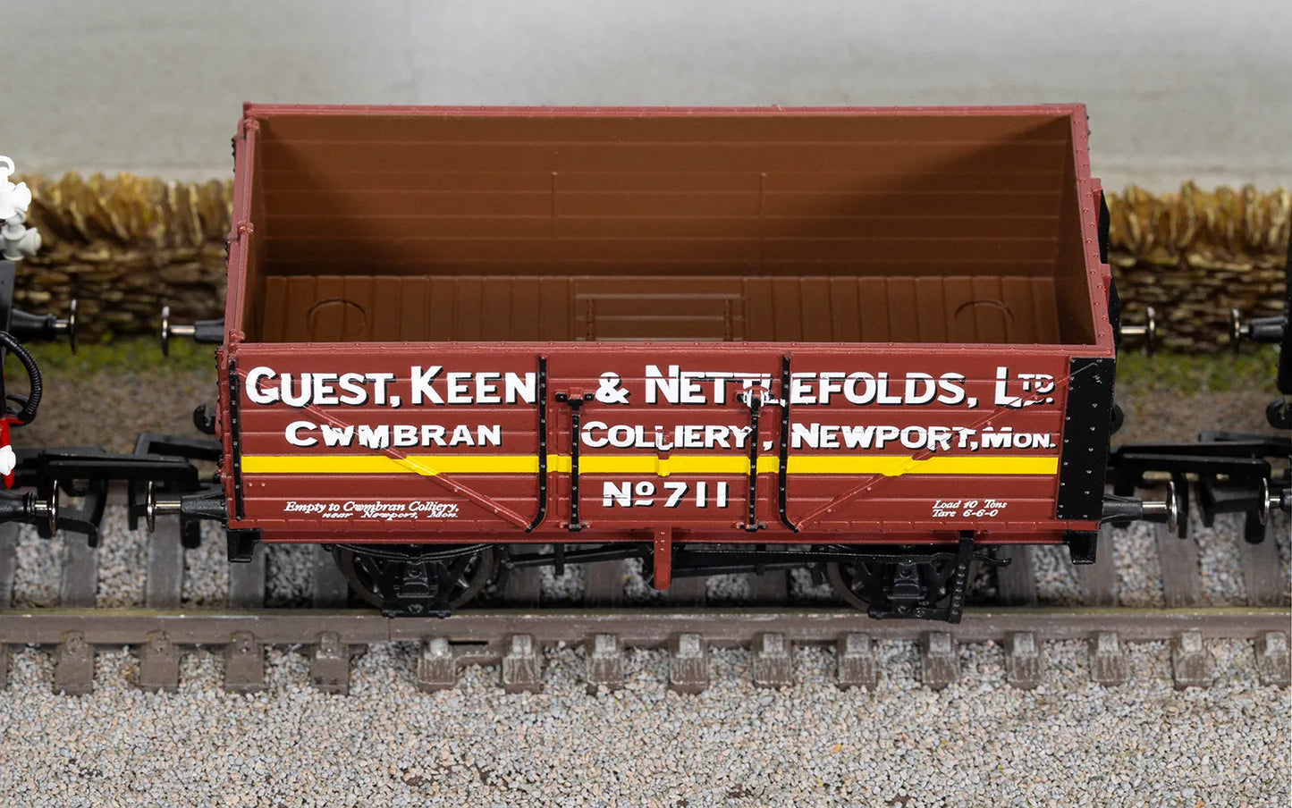 Hornby R60296 Guest Keen & Nettlefolds No 117 - 7 Plank Wagon
