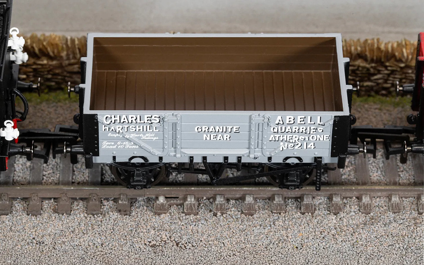 Hornby R60294 Charles Abell No214 - 4 Plank Wagon
