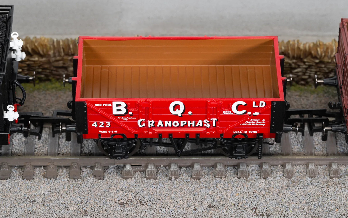 Hornby R60295 BQC - No423 - 4 Plank Wagon