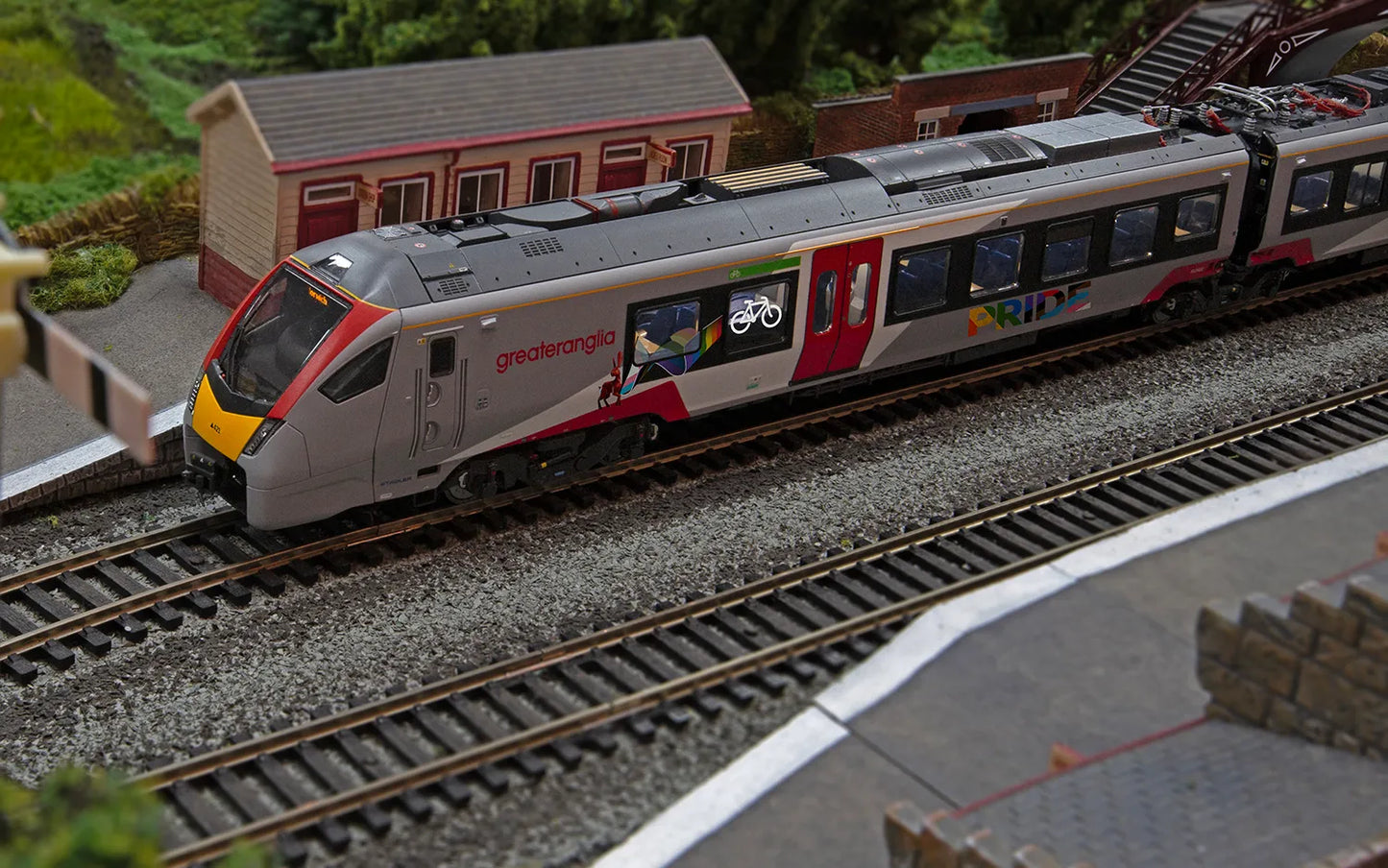 Hornby R30446 Greater Anglia - Class 755/4 'FLIRT' - 4 Car Train Pack (Pride Livery)