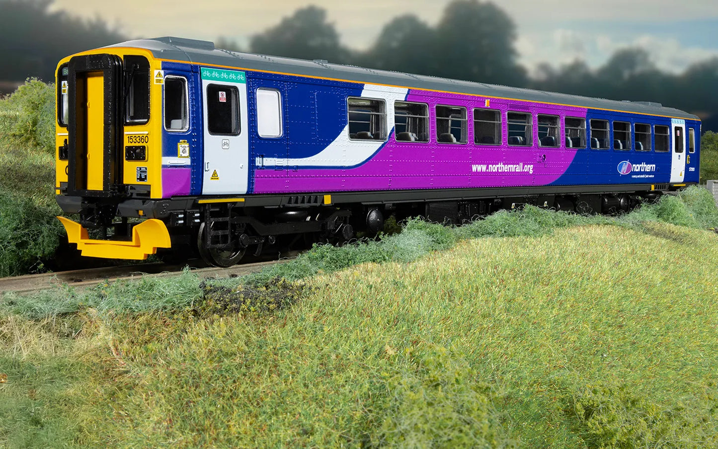 Hornby R30427 Northern Rail - Class 153 - '153360'