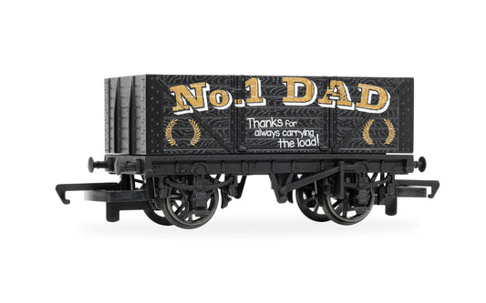 Hornby R60323 2026 Fathers Day Wagon