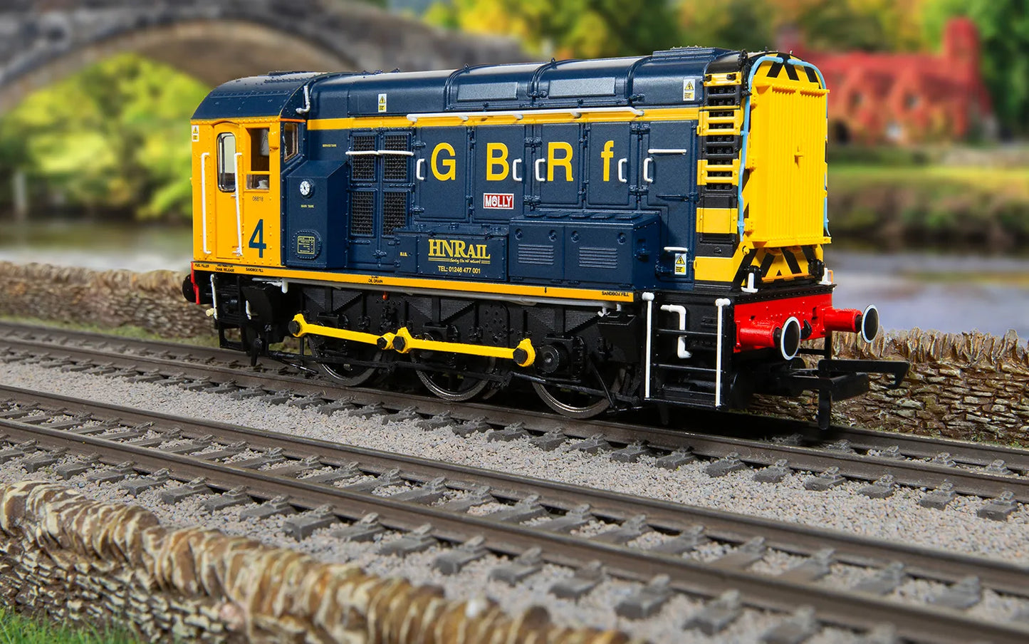 Hornby R30141 GB Railfreight, Class 08, 0-6-0, 08818 'Molly' - Era 11